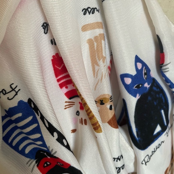 3 for 25$ New!! Cat Cartoons print scarf , Wrap, White - Picture 6 of 7